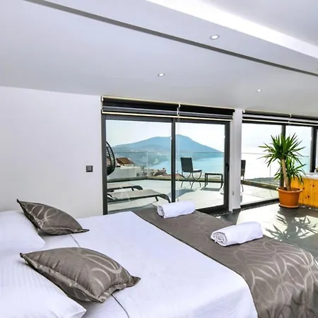 빌라 5 Bedroom 7353 칼칸
