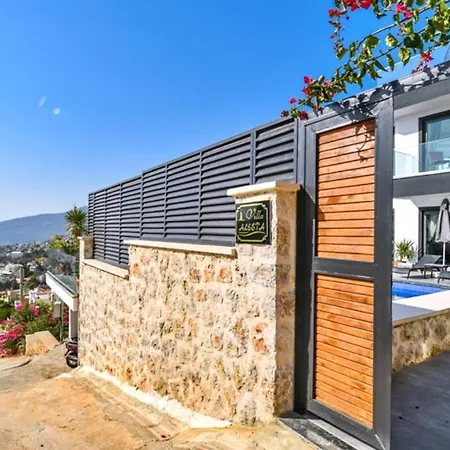 빌라 5 Bedroom 7353 칼칸